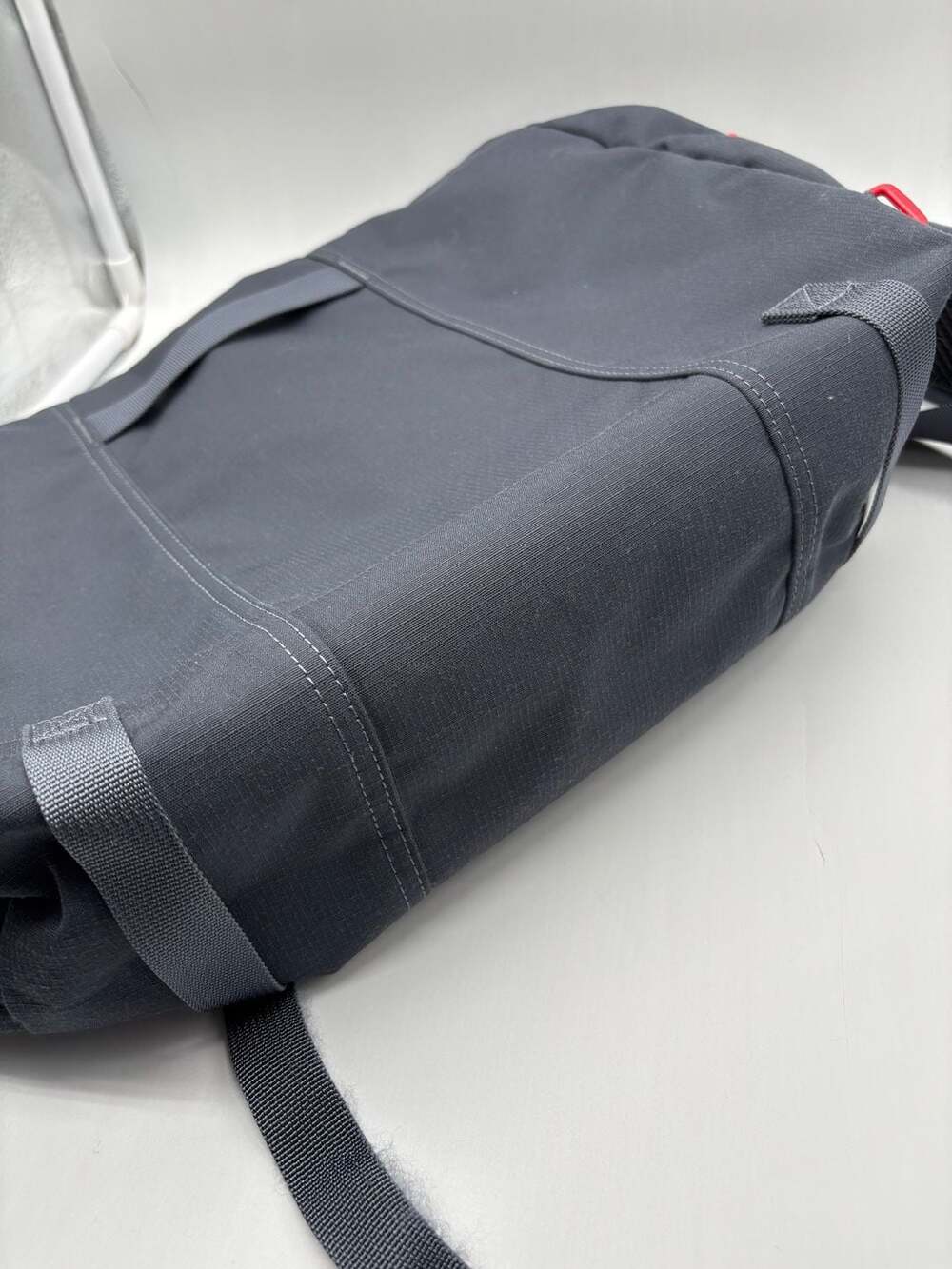 Timbuk2 Classic Messenger Bag Medium Black/Red - Picture 10 of 16